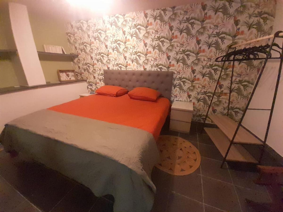 Gite Olivia Saint-Florent-sur-Auzonnet Extérieur photo